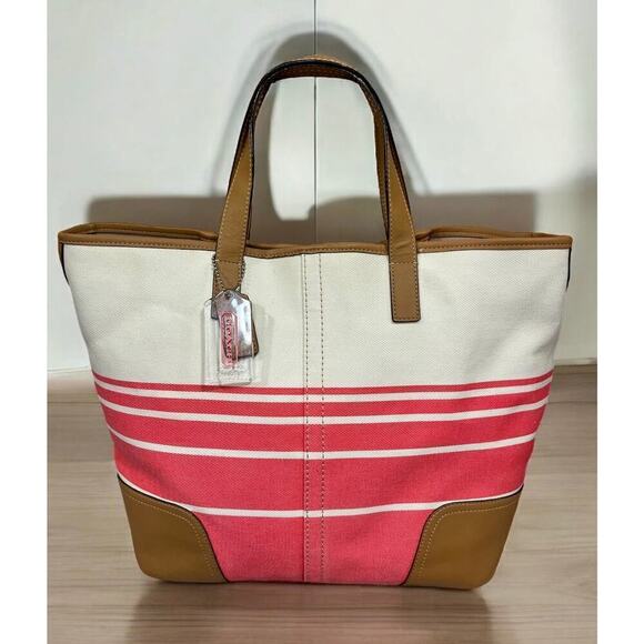 Coach F29921 Hadley Variegated Duffle Bag - Picture 10 of 10